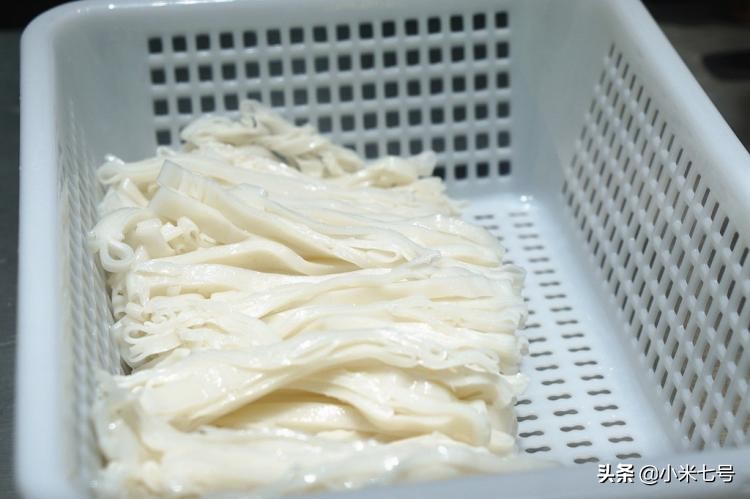 潮汕传统粿品,潮汕粿条做粿