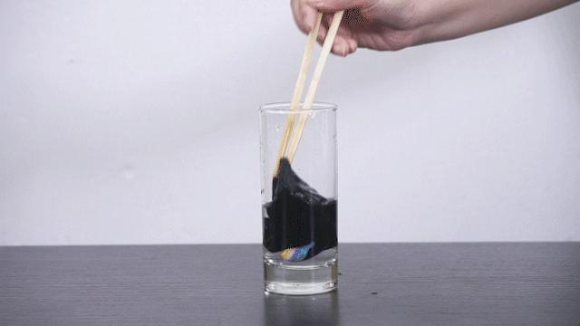 再也不怕当众脱鞋了，给你看看我的防臭法宝