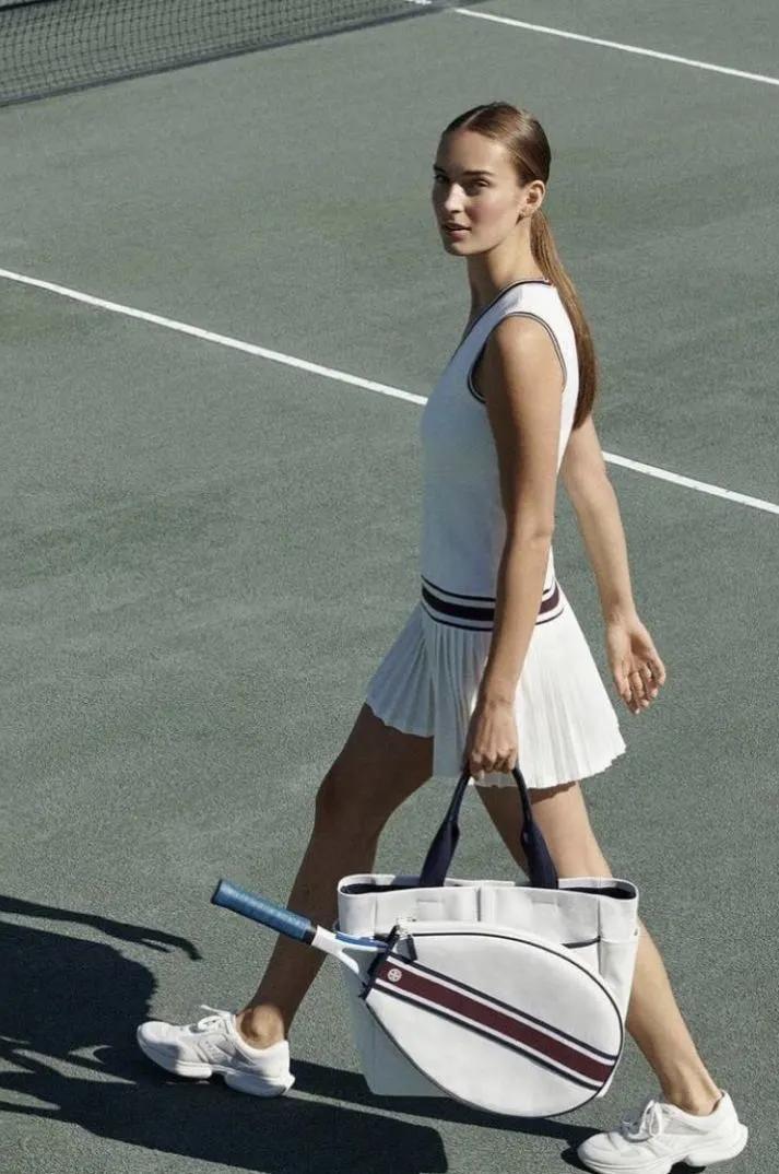 瑜伽服后面的球,瑜伽服后面蝴蝶结