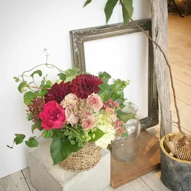 开一家有情怀赚钱的花店,全部积蓄开一家花店