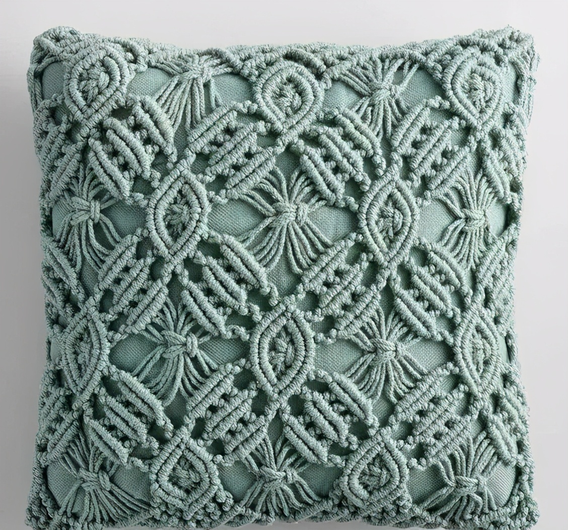 家里旧抱枕，用绳子编个枕套，让你一抱上，就不想放下来！附教程