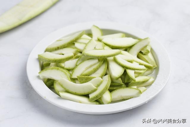 笋瓜炒几分钟,西葫芦瓜怎么做好吃又下饭呢