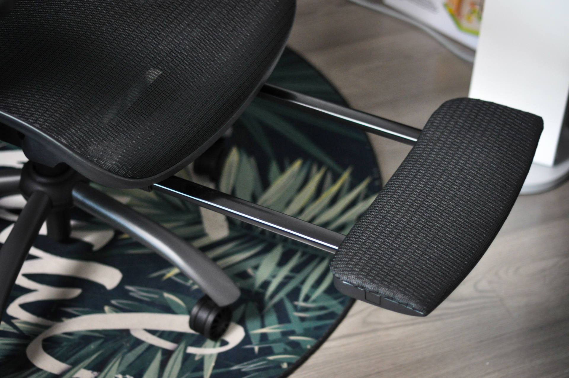 网易严选e1人体工学椅评测,千元性价比人体工学椅