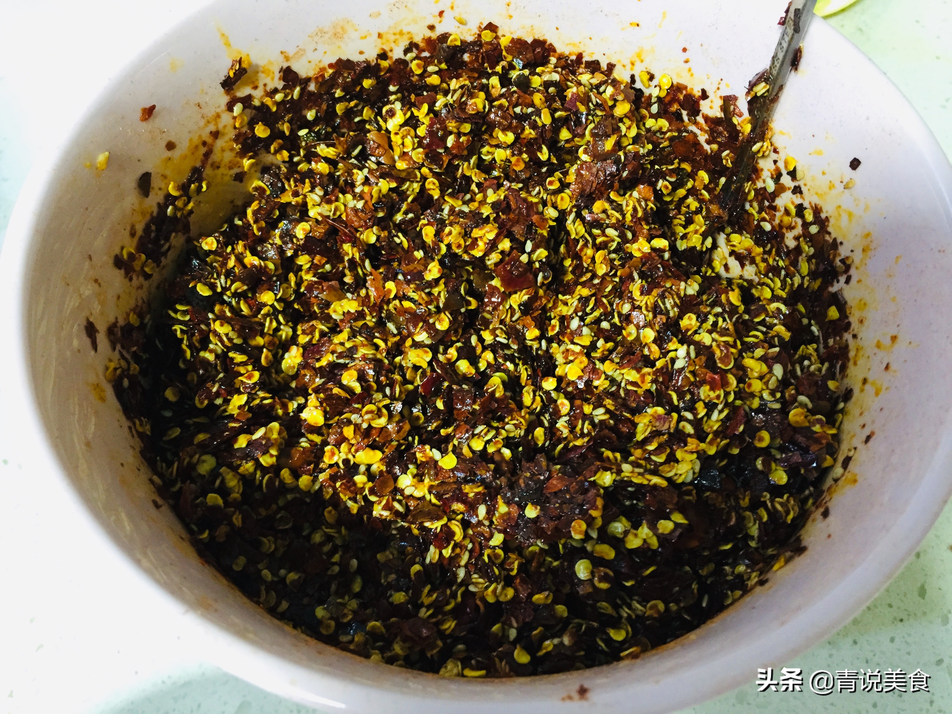 怎样做红油辣子更香,红油辣子怎么做才红