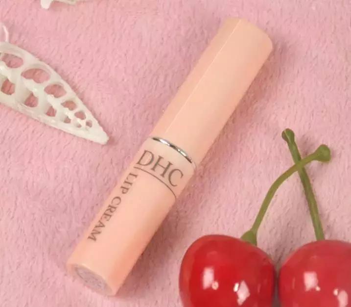 好用的润唇膏适合大干唇推荐,好用的润唇膏适合大干唇测评