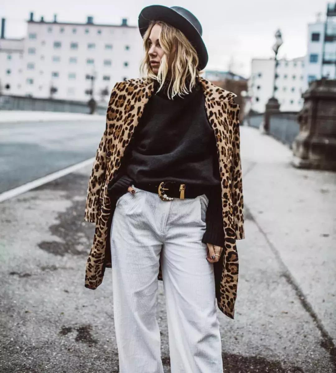 小众印花穿出时髦感,印花气质高级感