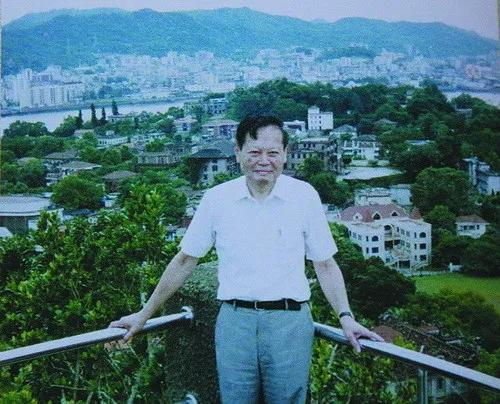 101岁杨振宁罕见出镜,杨振宁百岁生日快乐