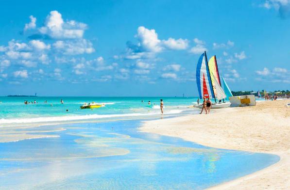 古巴的烟到底有多贵?为何中国游客一根一根的买?看完总算明白了