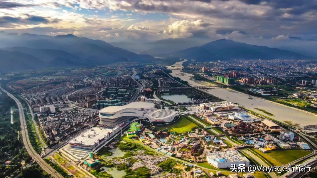 重庆融创文旅城和万达,融创文旅城飞越重庆