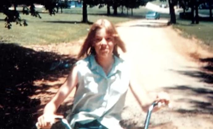 现实比小说更荒诞，美国连环女杀手艾琳·乌尔诺斯的奇葩一生