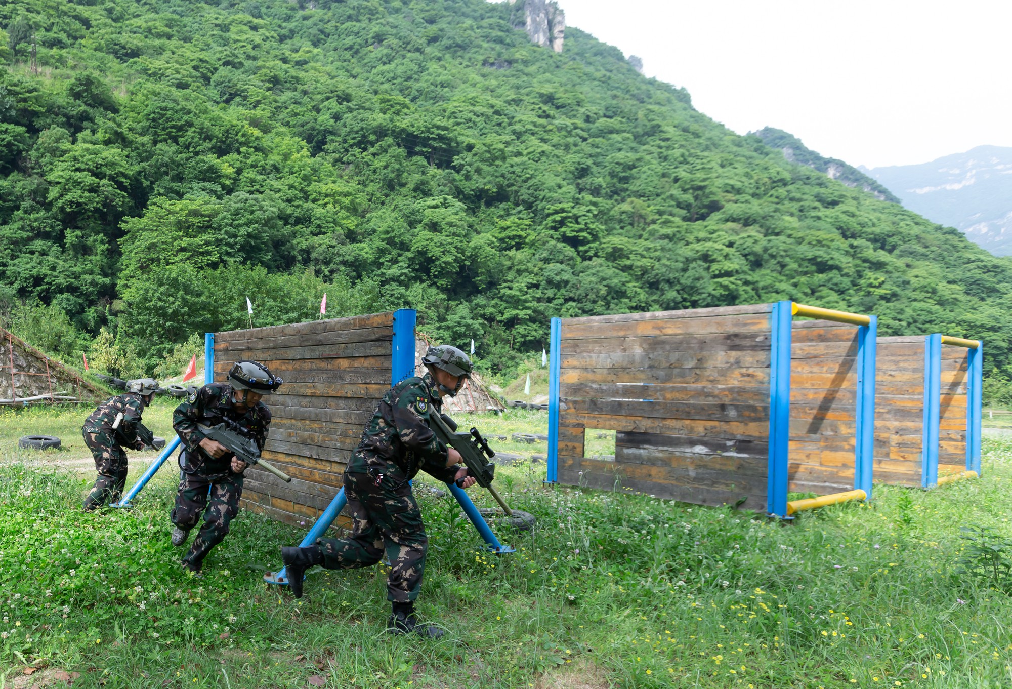 宜昌兴山朝天吼漂流空气质量,宜昌朝天吼漂流今天可以游吗