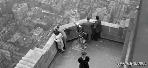 如果遇上一个要跳下去自杀的人,你可以这样劝说