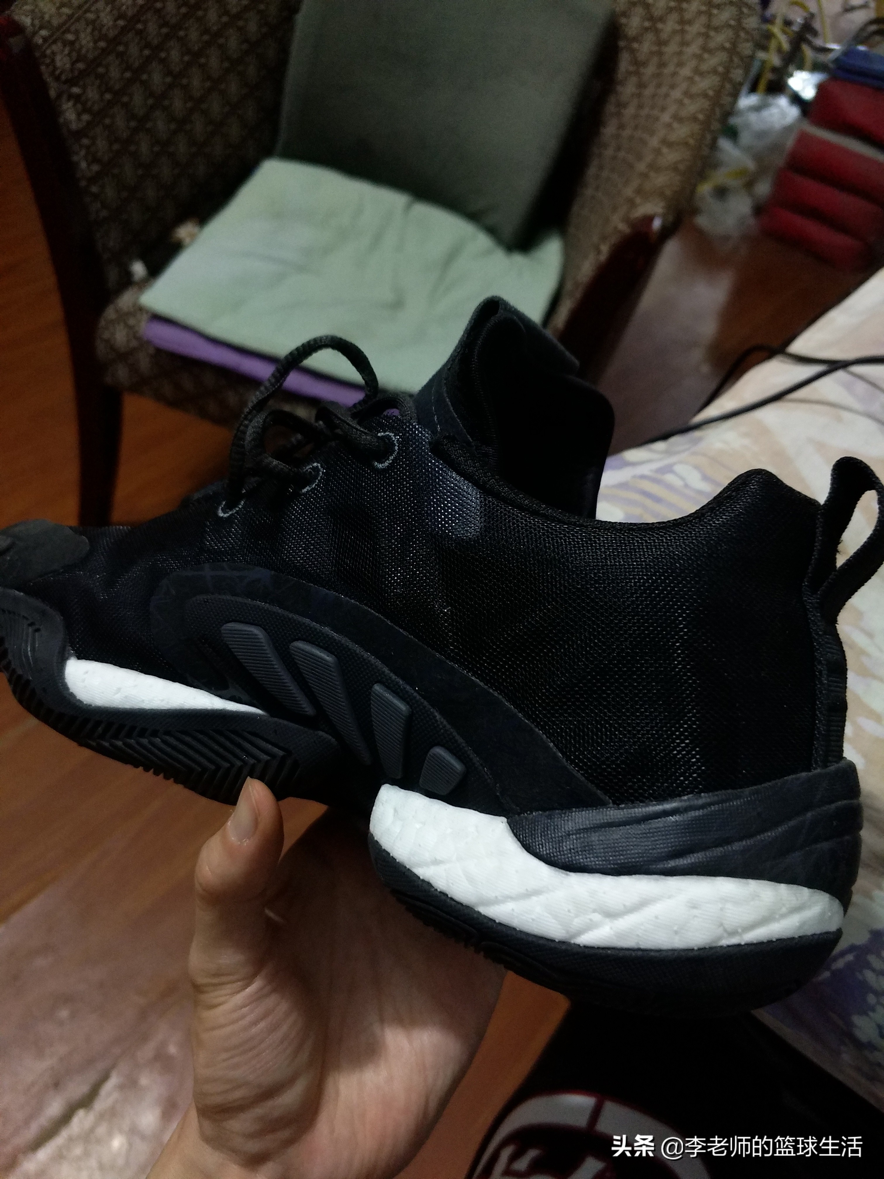 yeezy篮球鞋两种版本有什么不一样,yeezy篮球鞋实战款