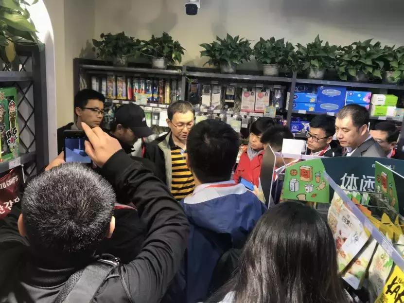 中国零售CIO俱乐部走进好邻居、华冠考察交流暨华为用户大会召开