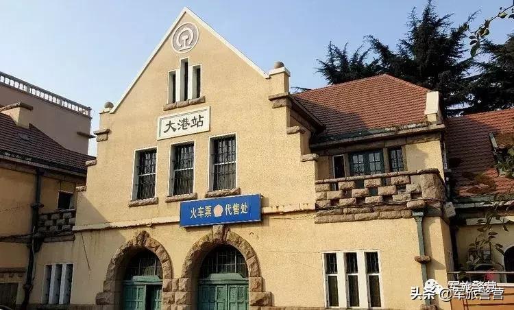 中国各地大型火车站详细样子,实拍中国最小火车站