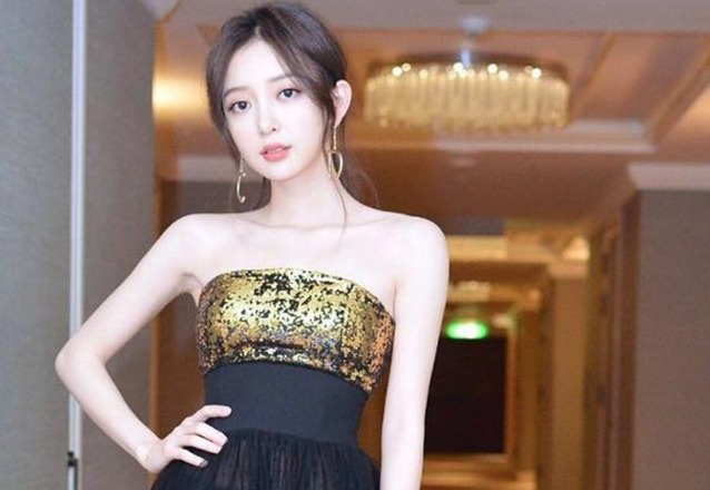 邓紫棋会成为新一代天后吗,邓紫棋被评为中国华语乐坛天后