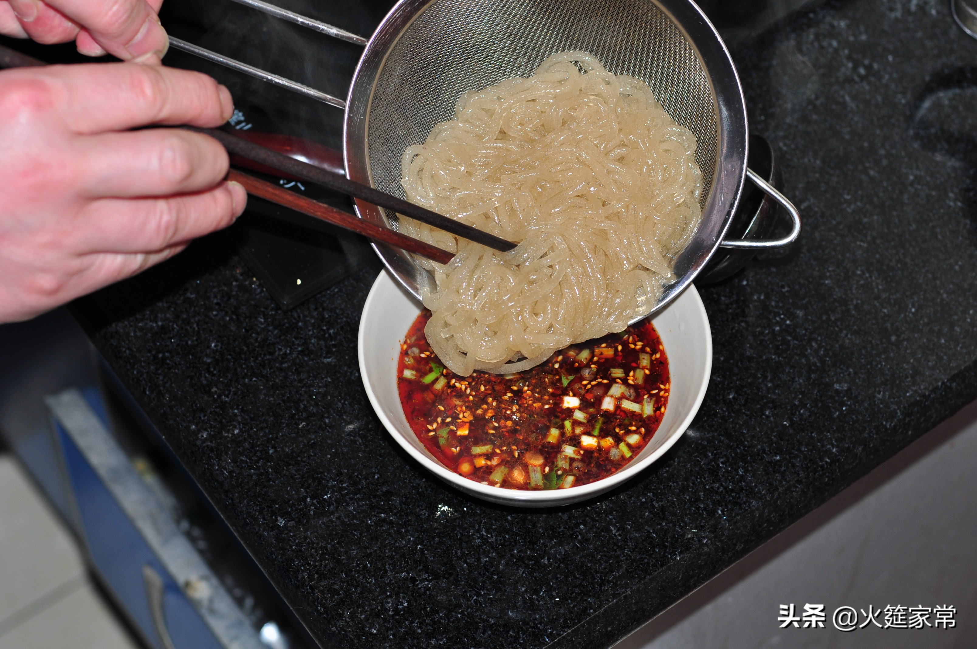 用最简单的材料做酸辣粉,香喷喷酸辣粉