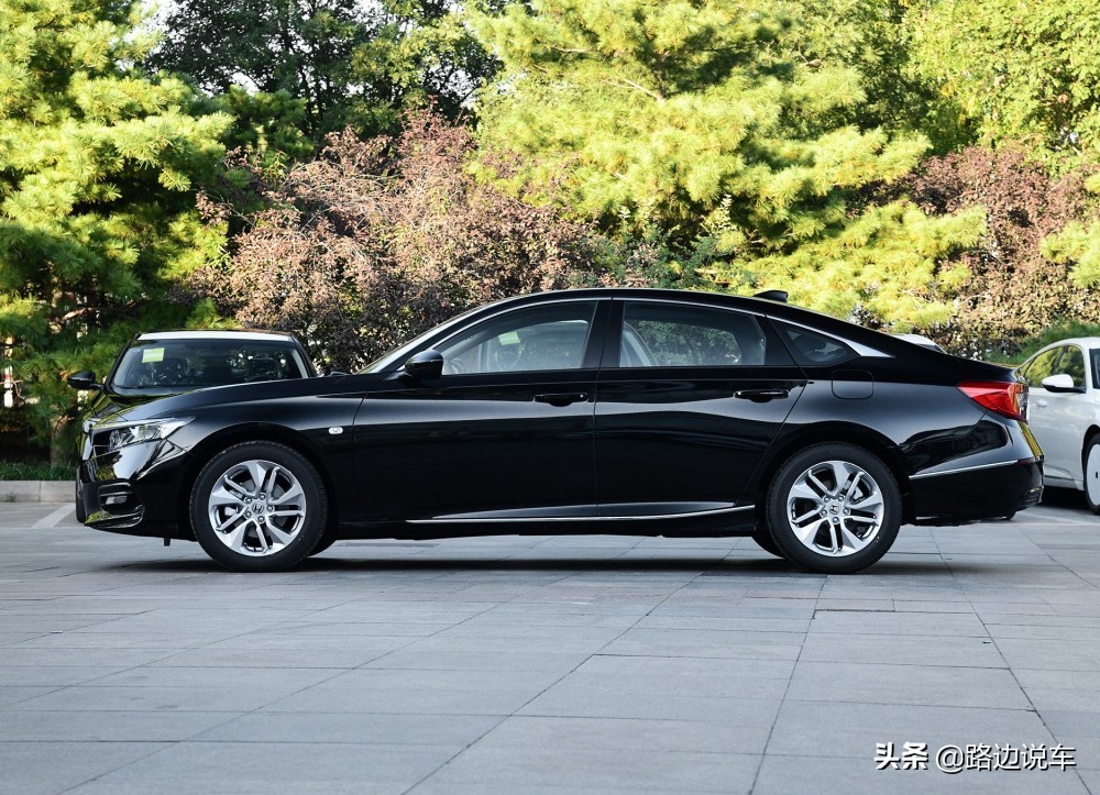 不说优点只说缺点的说车视频,本田雅阁到底值不值得买