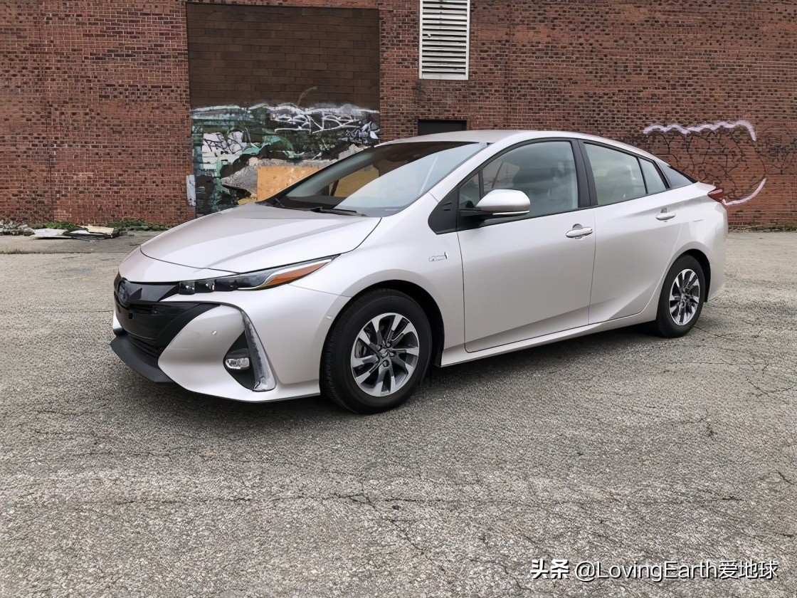 丰田普锐斯prime,2021年丰田普锐斯prius