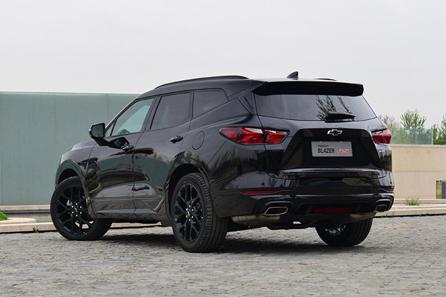 雪佛兰全尺寸suv柴油高配5.7米,雪佛兰7座suv巡境者尺寸价格