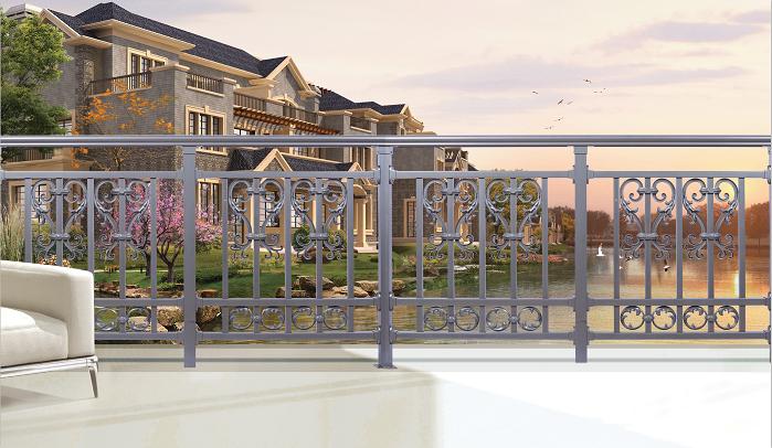 阳台护栏用铁好还是铝合金好,铝合金阳台护栏的优缺点