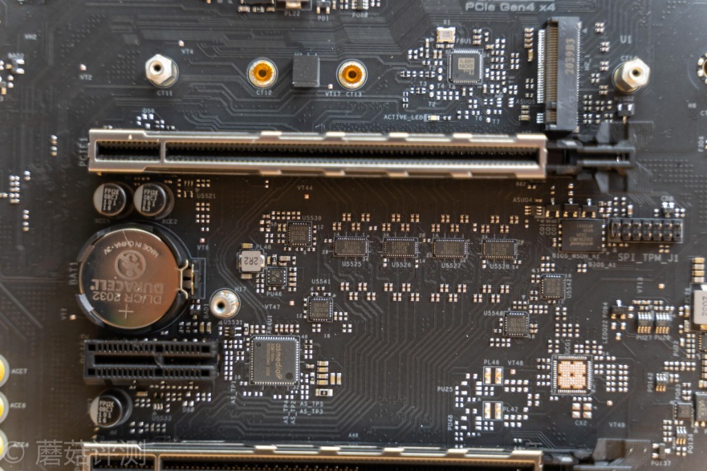 雷蛇华擎x570主板怎么样,华擎x570太极雷蛇定制款主板赏析