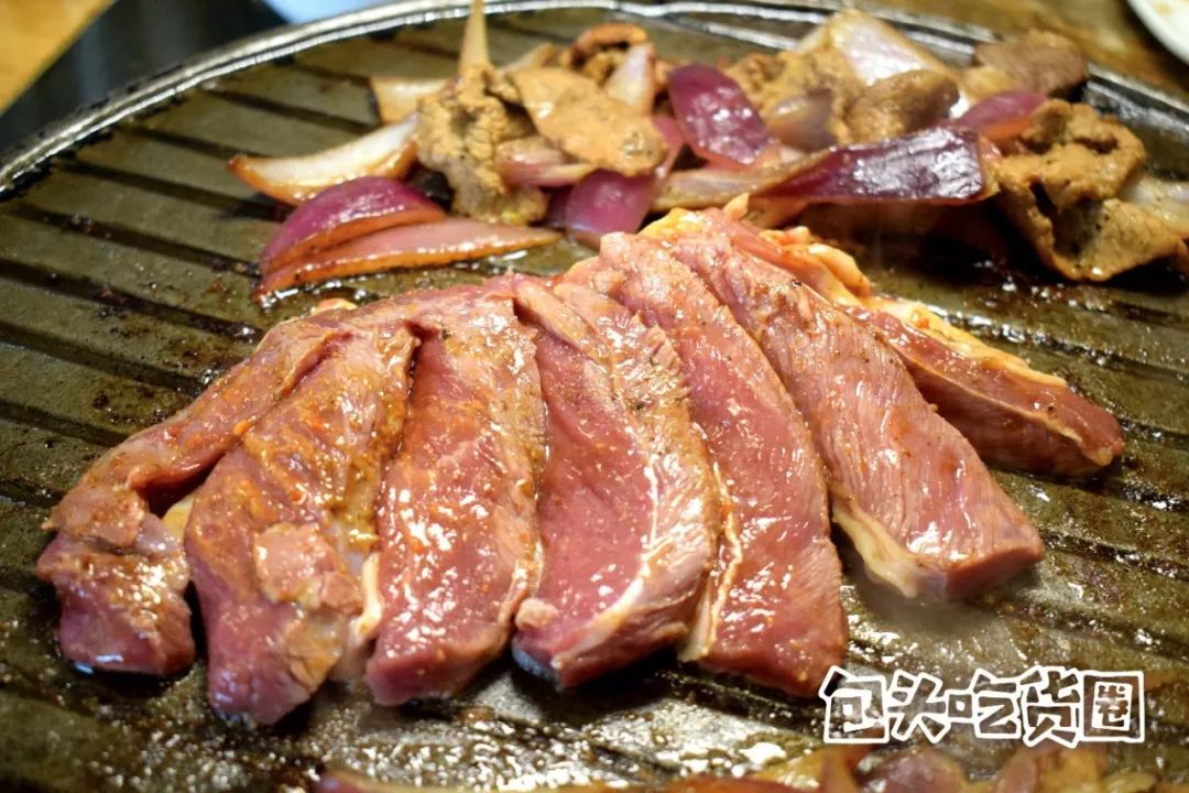 列入非遗的京味炙子烤肉，在包头也能吃到啦！