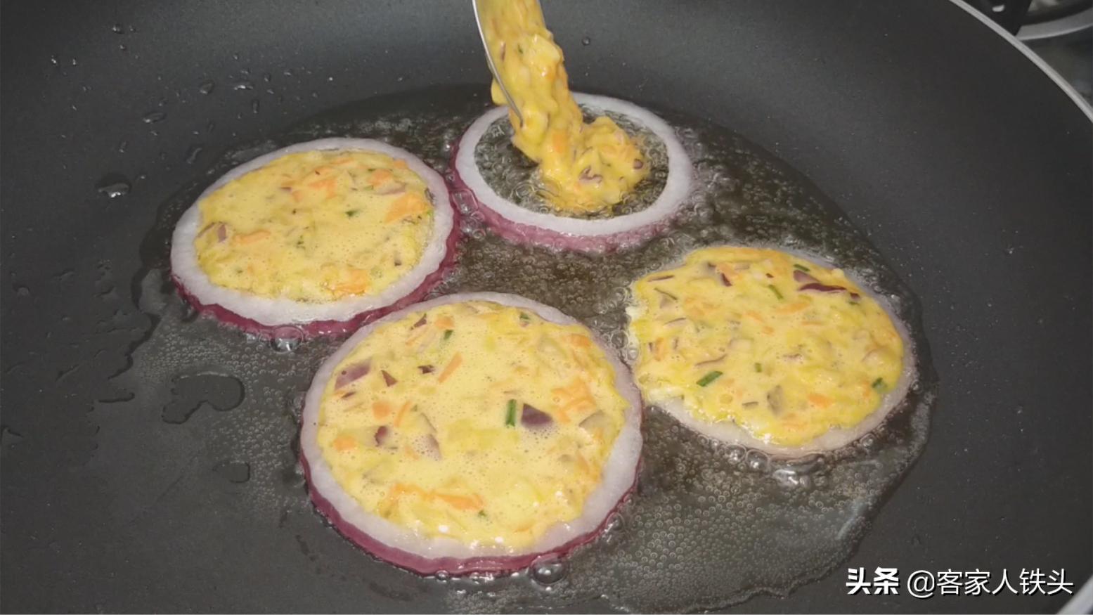营养早餐简单做,1个洋葱3个蛋,楼下摆摊超火的鸡蛋香饼,真好吃
