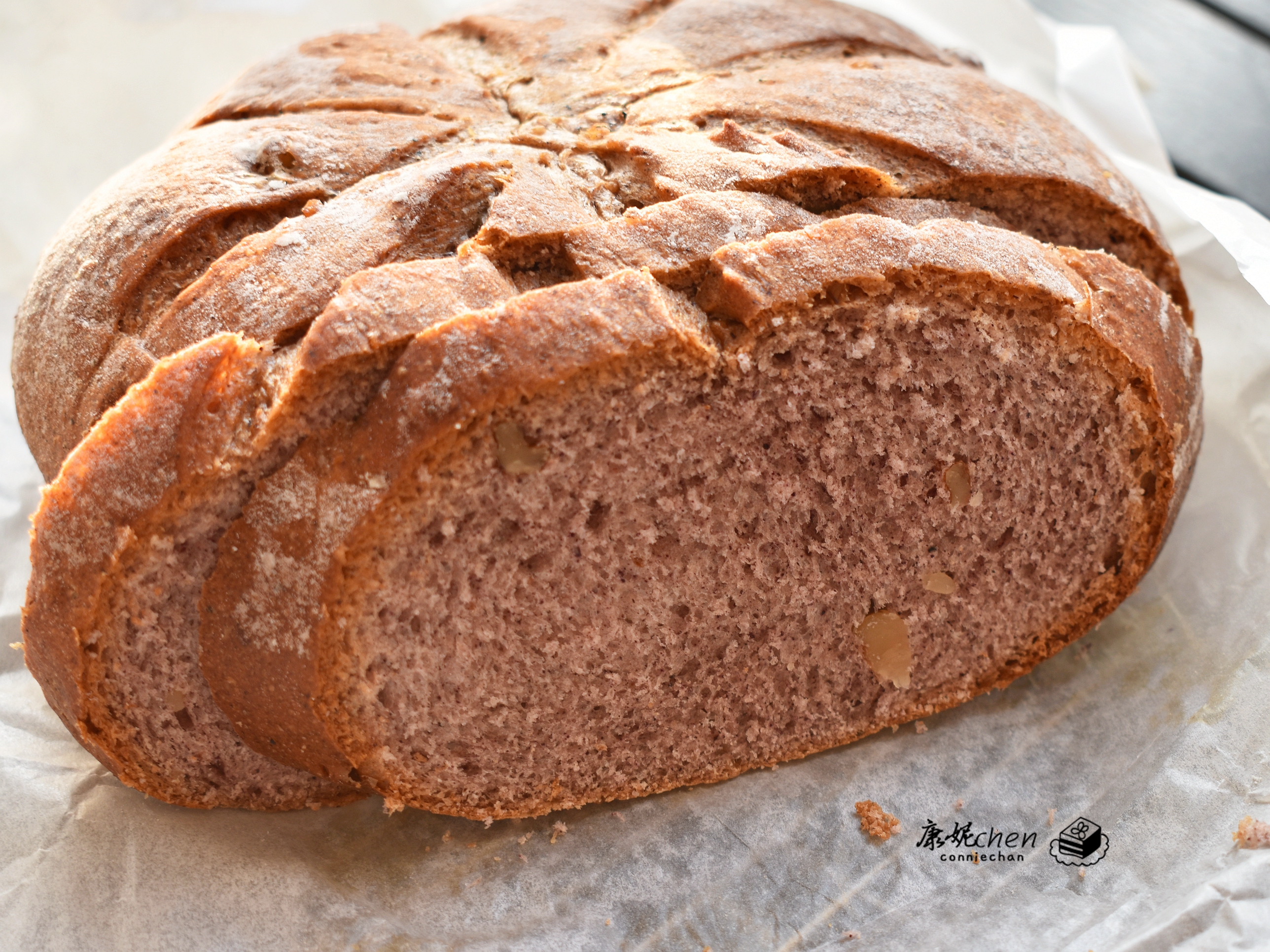 早餐营养面包黑米,黑米泡好后打成糊揉面做面包