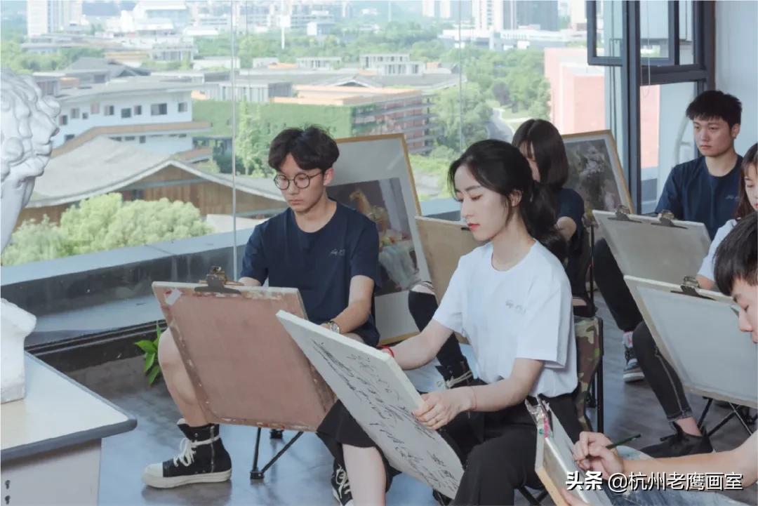 老鹰画室2019招生简章,不是所有的选择都能选择