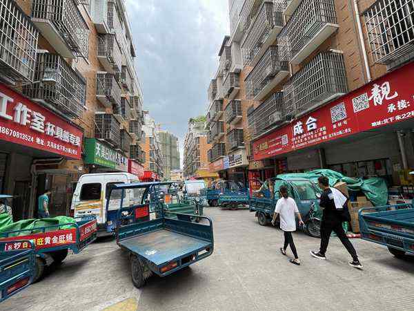 义乌快递百世和极兔,义乌极兔快递员待遇怎么样