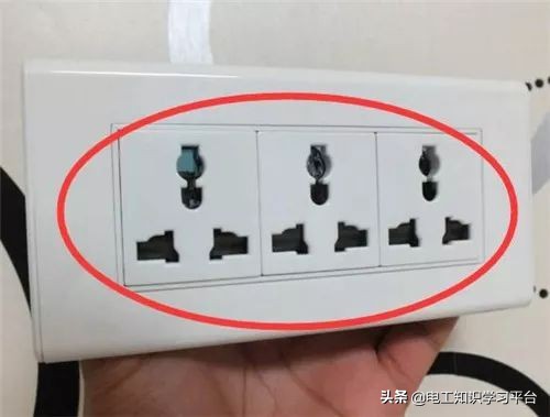 二十孔插座怎么接线,暗装插座二十孔带开关