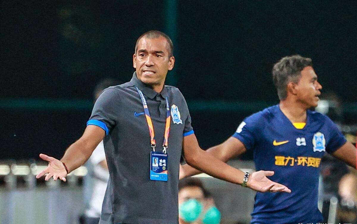 2020赛季中超主教练大比拼,带队成绩不输洋帅,年薪仅是零头