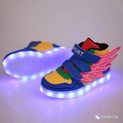 这3种鞋千万别给孩子穿,要不要给孩子买偏大一点的鞋