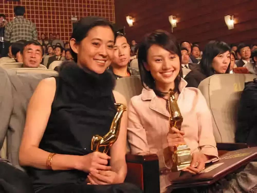 42岁袁泉抖音,袁泉上热门