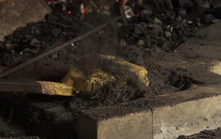 日本武士刀加钢工艺,钨钢做的日本武士刀