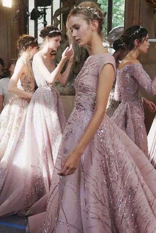 黎巴嫩爆炸发生后，巩俐章子怡的挚爱无声落泪……