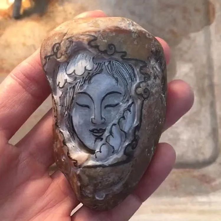 翡翠观音摔断了头还能戴吗,翡翠观音摔坏修复后可以佩戴么