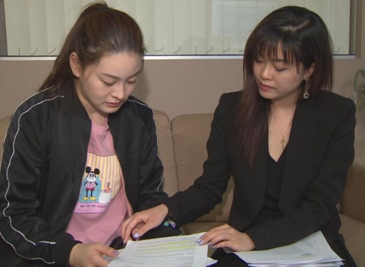 中国女留学生遭关3天2夜后遣返,提醒中国学生防范赴美留学风险