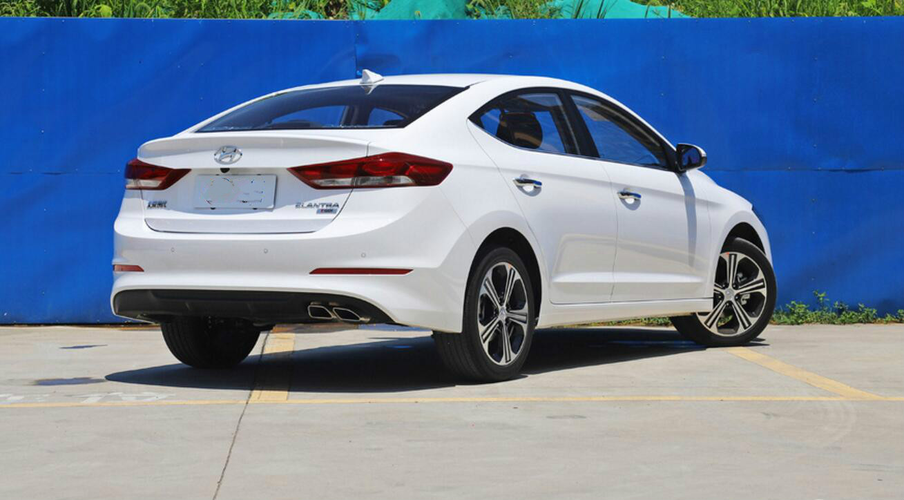 吉利帝豪与丰田卡罗拉动力哪个强,吉利帝豪和卡罗拉哪个值得入手