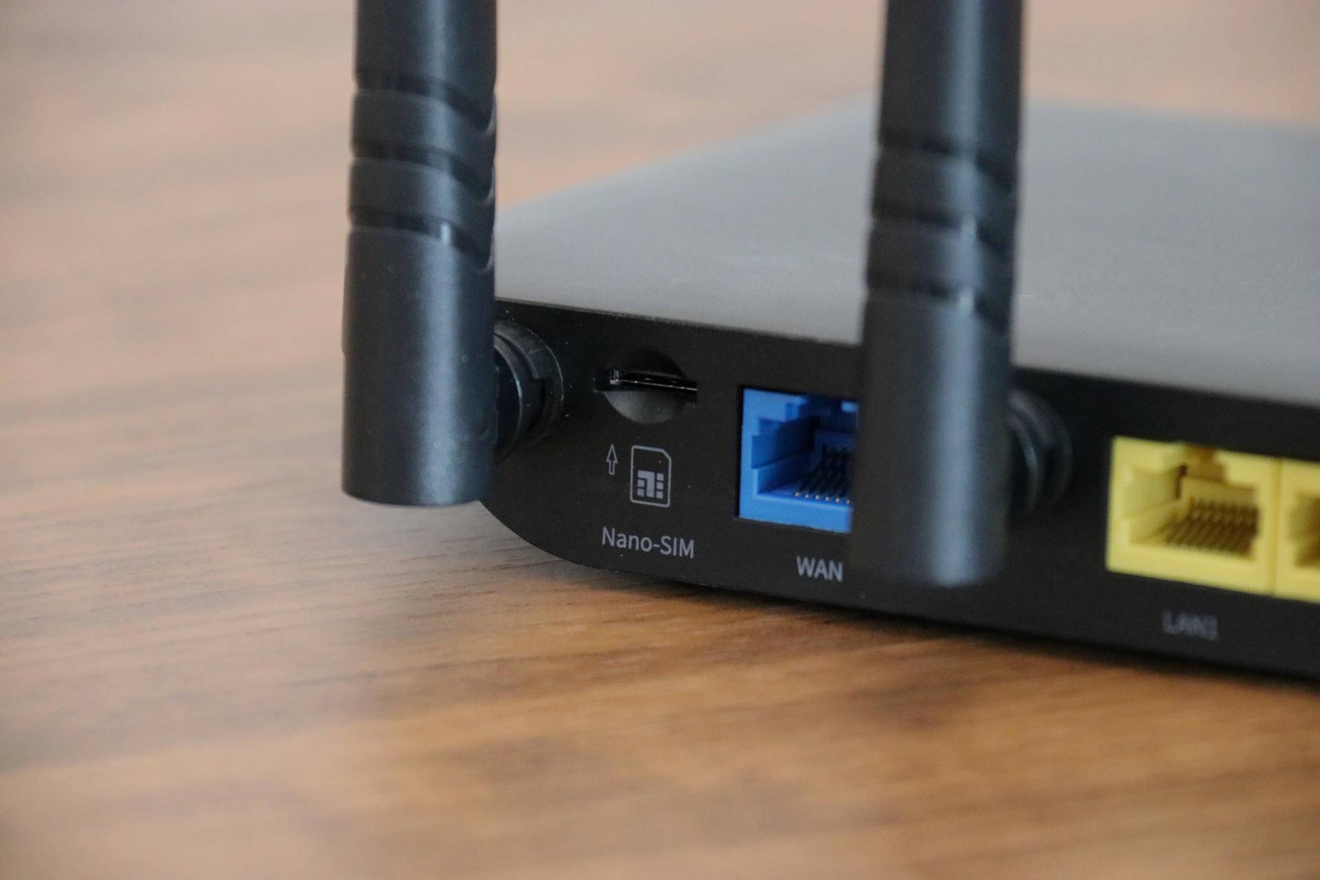 蒲公英4g路由器怎么取出卡槽,蒲公英4g插卡无线路由器如何组网