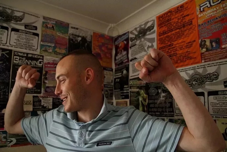 黑话|在遥远的英国小镇上，有个遗世独立的唱片店