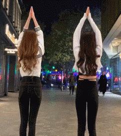 搞笑gif妹子的内心是崩溃的,搞笑gif妹子原来是个逗比