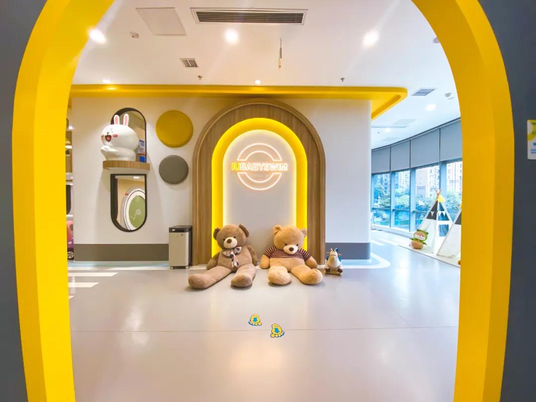 和娃一起学游泳,这家亲子游泳馆真的适合遛娃