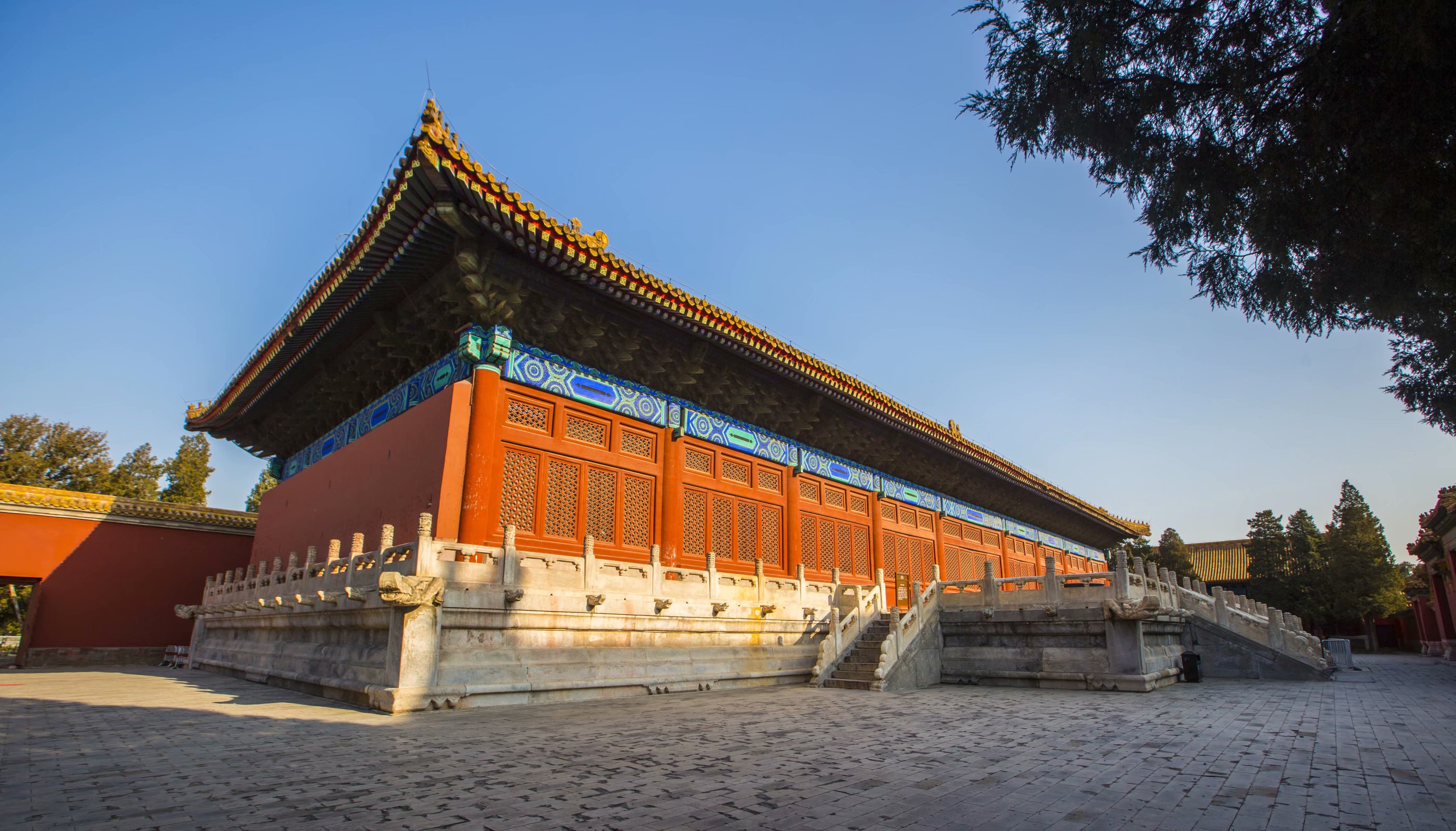 太庙,位于北京市东城区东长安街*安门天**东侧,始建于明永乐十八年