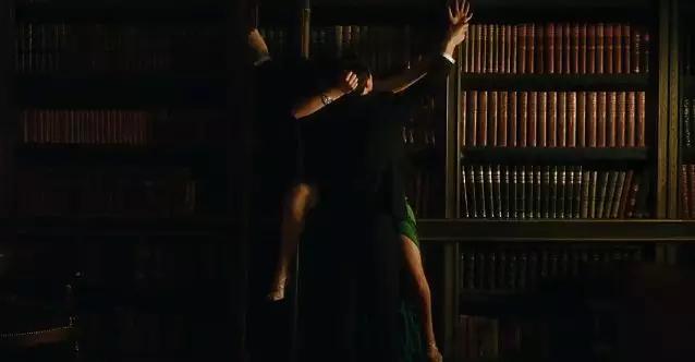 这部性感的「R级片」三刷都不过瘾