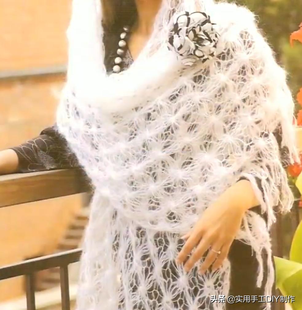 彩色蕾丝钩织披肩拼接花,晓夏手工钩编扇形花披肩