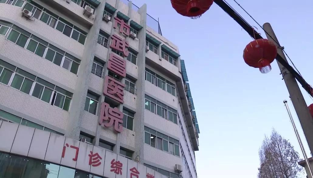 三天三夜改造院区接收病患,感染住进ICU后“干着急帮不上忙”,他是院长刘智明