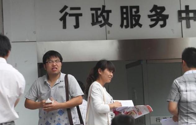 参公人员和公务员退休待遇一样吗,参公待遇与公务员区别