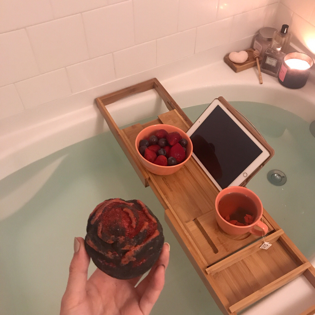 乌贼宰杀视频,乌贼被杀的过程